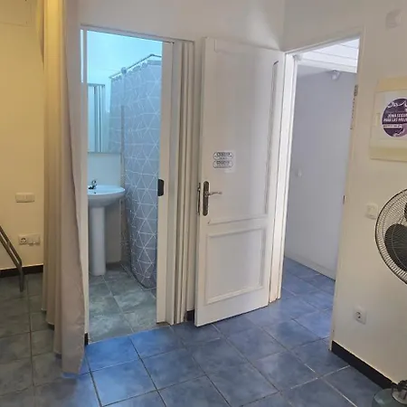 Albergue Cristina Habitaciones Con Bano Privado Y Mini Cocina Corralejo Camera foto