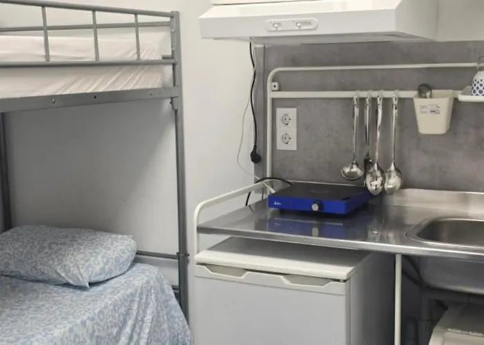 Albergue Cristina Habitaciones Con Bano Privado Y Mini Cocina